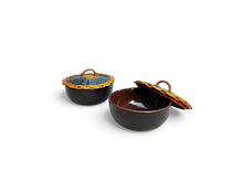 Load image into Gallery viewer, Curry Serving Bowls with Cane Lid – Brown