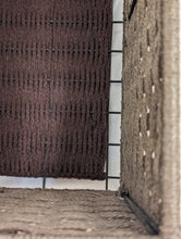 Load image into Gallery viewer, Reborn Free Holdall Magazine Table