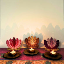 Load image into Gallery viewer, Reborn Free Noor Padum Lamp
