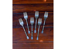 Load image into Gallery viewer, Wicker Yin-Yang Cane - Tea Fork
