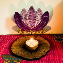 Load image into Gallery viewer, Reborn Free Noor Padum Lamp
