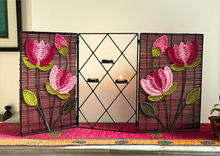 Load image into Gallery viewer, Reborn Free Bloom Padum Screen
