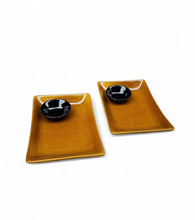 Load image into Gallery viewer, Raft Plate Set with Dipping Bowls (Set of 2) – Amber and Black
