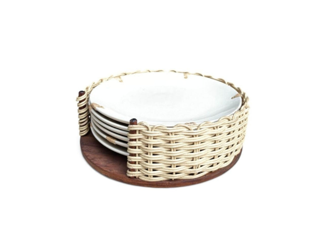 Cottage basket with Dinner Plates - Pearla